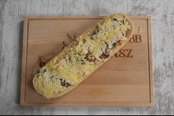 Csirkemell sonkás - gombás - sajtos óriásbagett 225g Fagyasztott melegszendvicsek